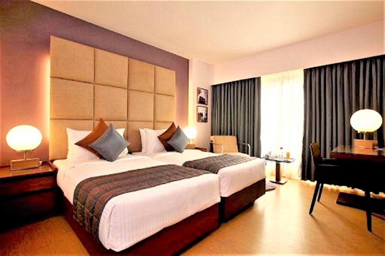 Yogi Executive, Navi Mumbai Hotel Buitenkant foto
