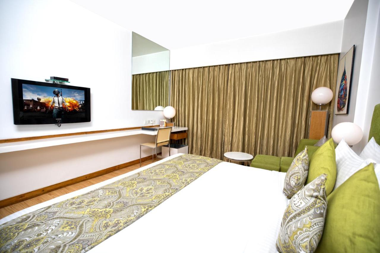 Yogi Executive, Navi Mumbai Hotel Buitenkant foto