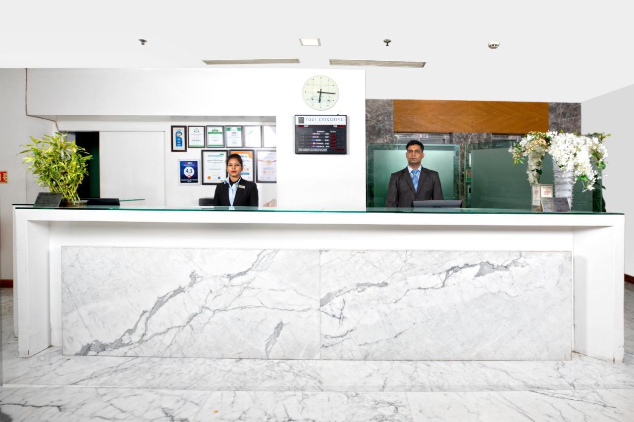 Yogi Executive, Navi Mumbai Hotel Buitenkant foto