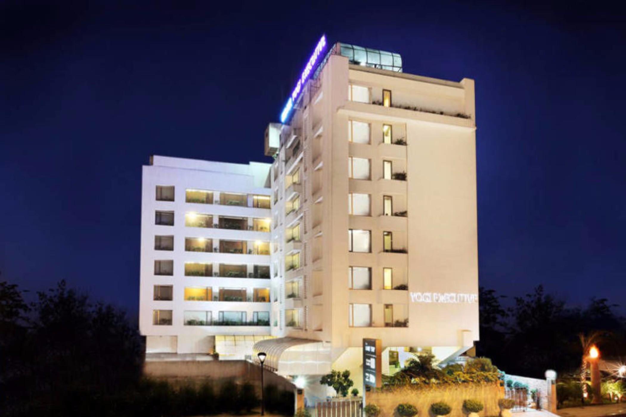 Yogi Executive, Navi Mumbai Hotel Buitenkant foto