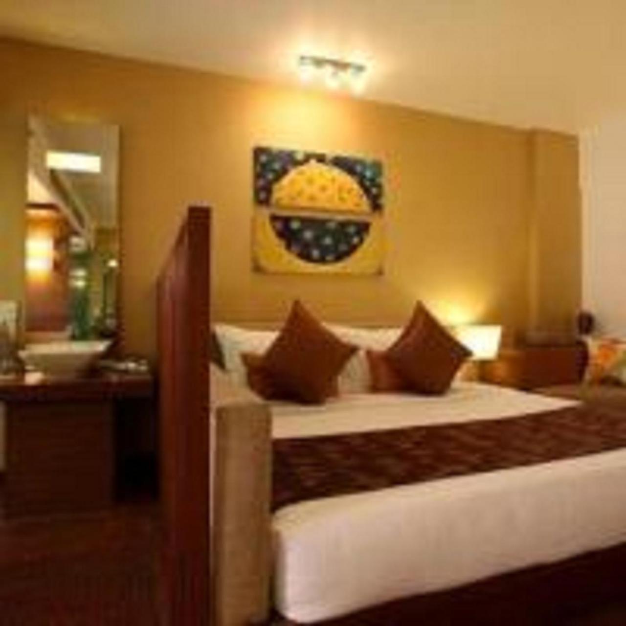 Yogi Executive, Navi Mumbai Hotel Buitenkant foto
